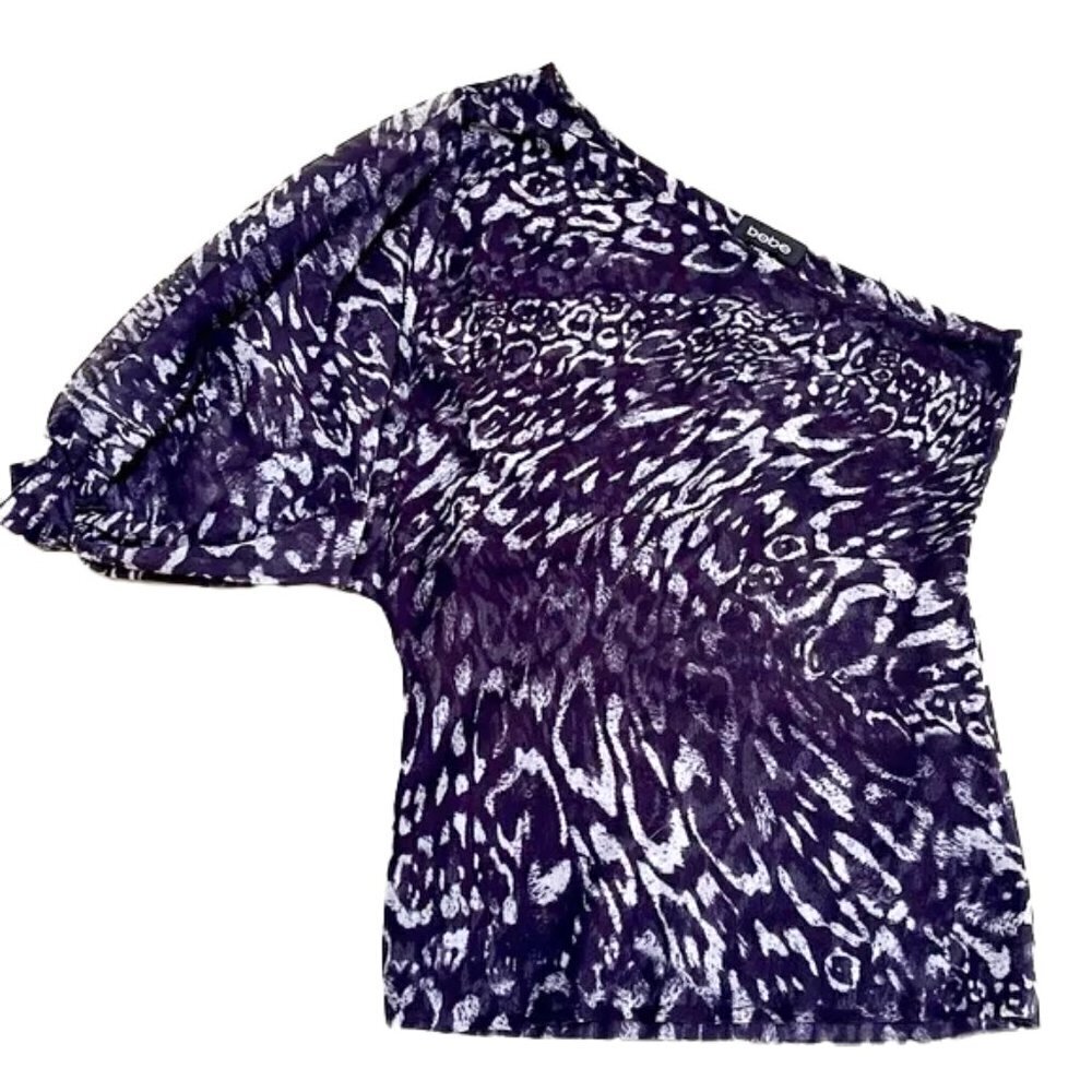 ❤️ 🆕 BEBE Mesh Knit Leopard Print Asymmetrical Neckline Puffy Sleeve Top Size M